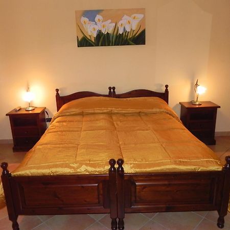 Agriturismo Tenute Pollara Roccamena Номер фото