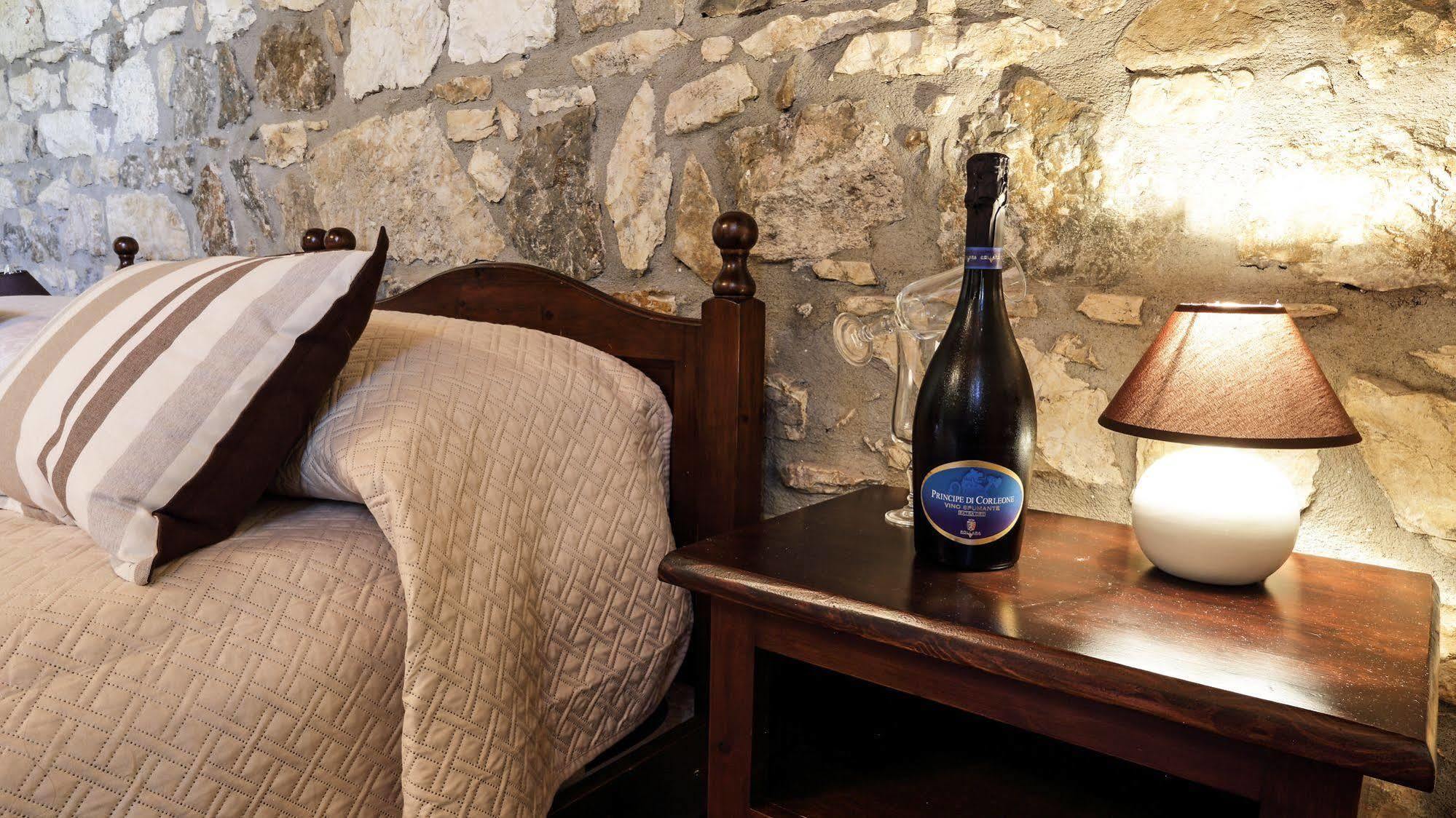 Agriturismo Tenute Pollara Roccamena Экстерьер фото